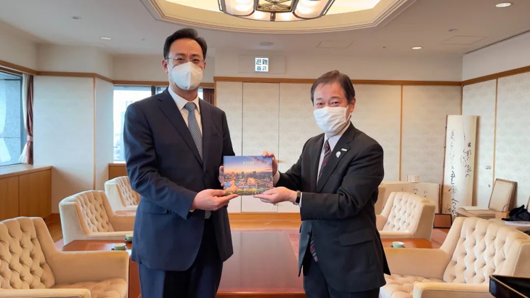 天津市副市长杨兵会见日本神户市副市长小原一德